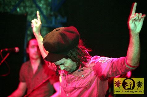 Sebastian Sturm (D) and The Jin Jin Band - Downbeat Da Ruler - Kassablanca, Jena 05. Dezember 2008 (9).jpg